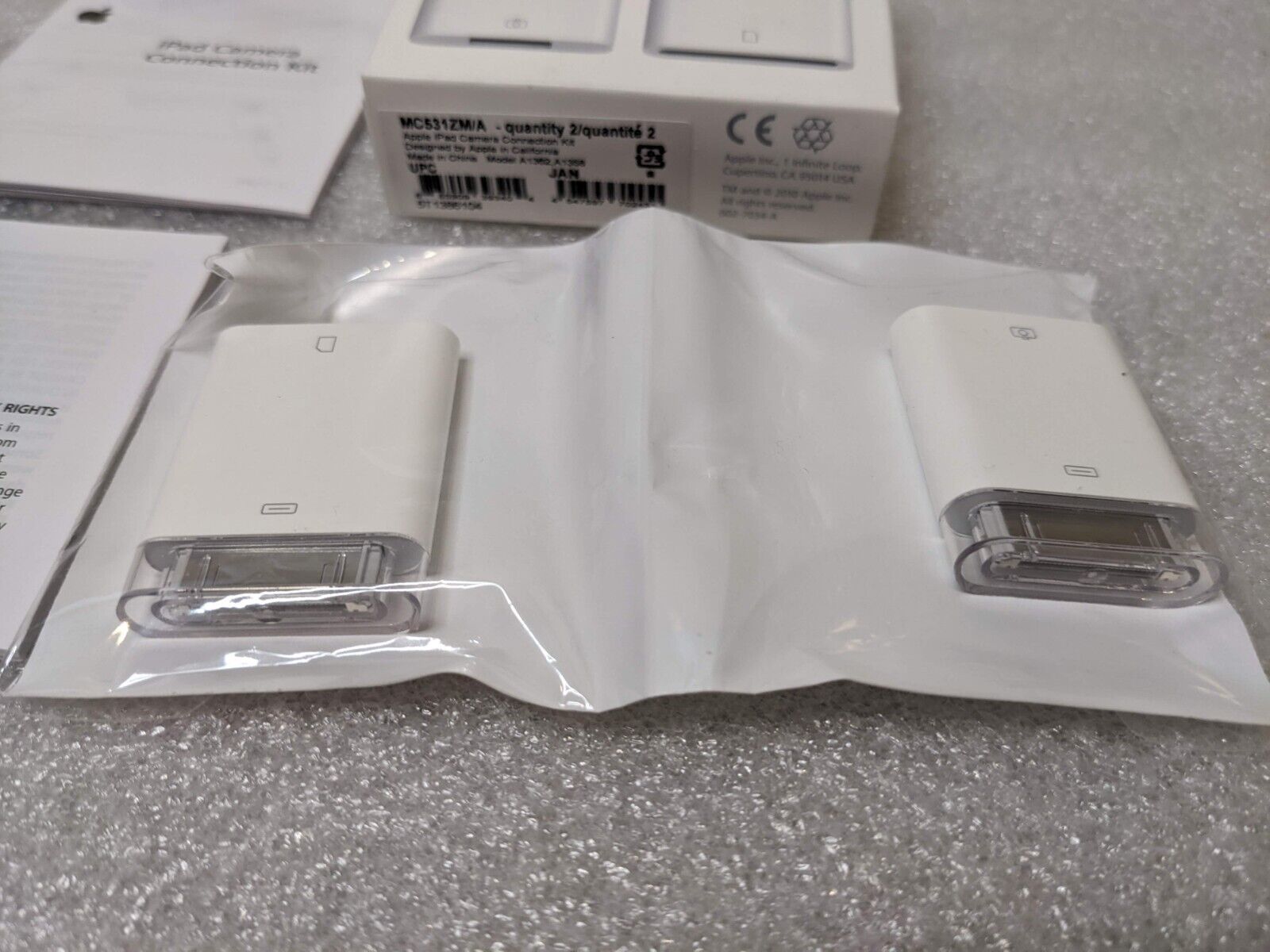 Apple iPad Camera Connection Kit (30-Pin) - MC531ZM/A  A1358, A1362 NIB - Fresh Stock Dated February 2026
