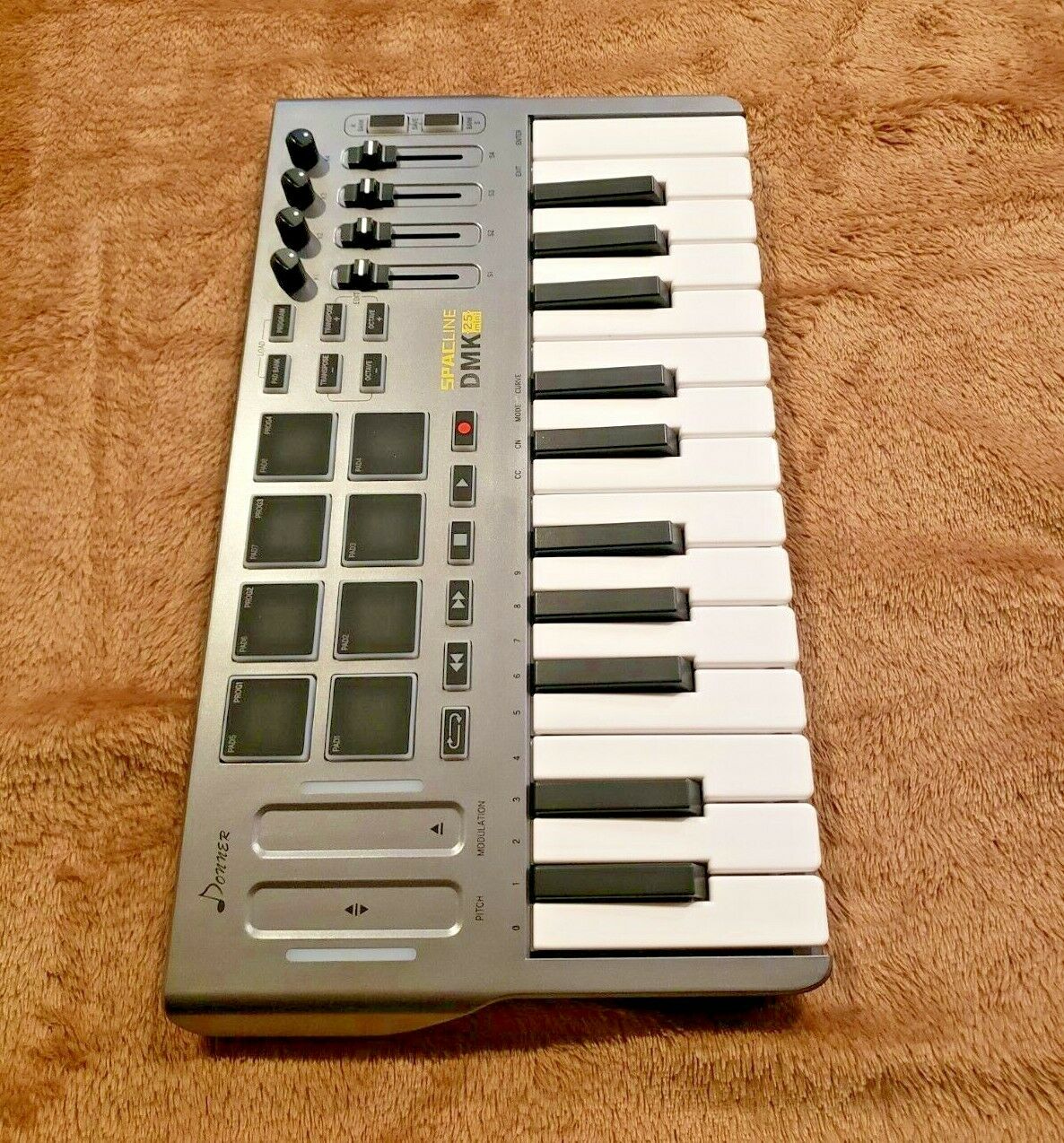 Donner MIDI Keyboard Spacline DMK 25 Mini New Open Box Working Condition Black - Fresh Stock Dated February 2026