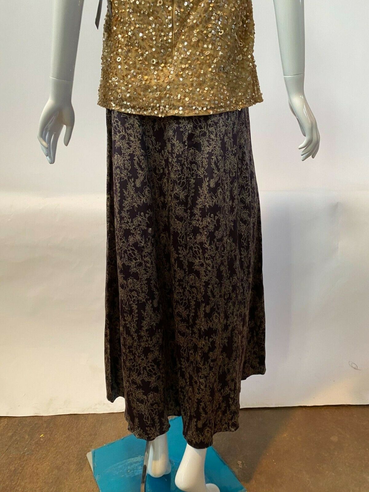 Oscar de la Renta Vintage Silk Skirt - Fresh Stock Dated February 2026