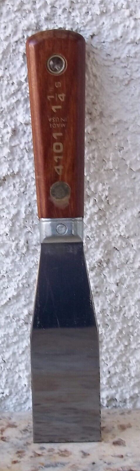 Vintage Red Devil Wood Stiff Blade Scraper Putty Knife Professional #4101 NOS - Fresh Stock Dated February 2026