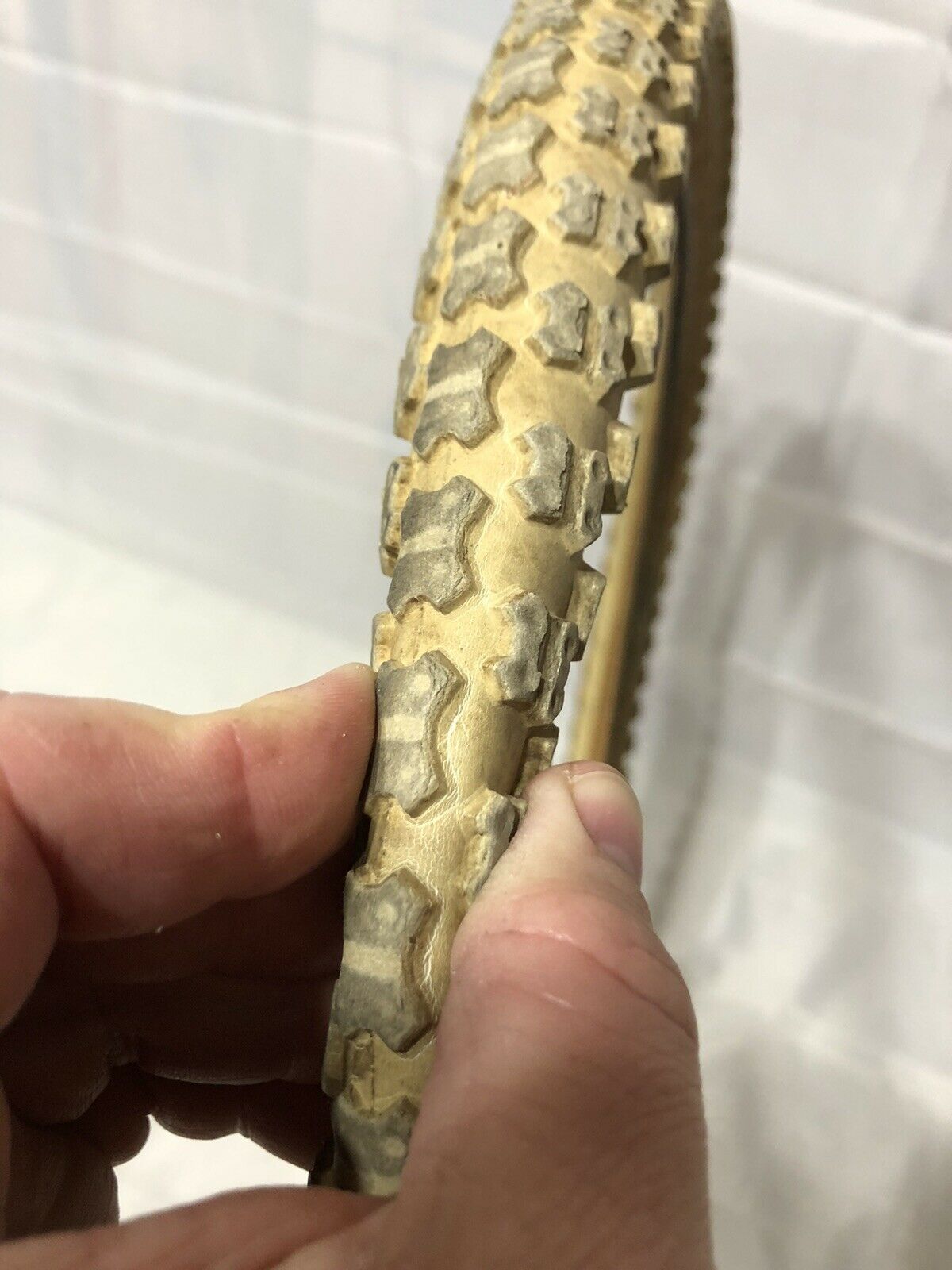 TIOGA MITSUBOSHI SILVER STAR COMP III 20 X 1.75 WHITE SINGLE TIRE OLD SCHOOL BMX - Fresh Stock Dated December 2025