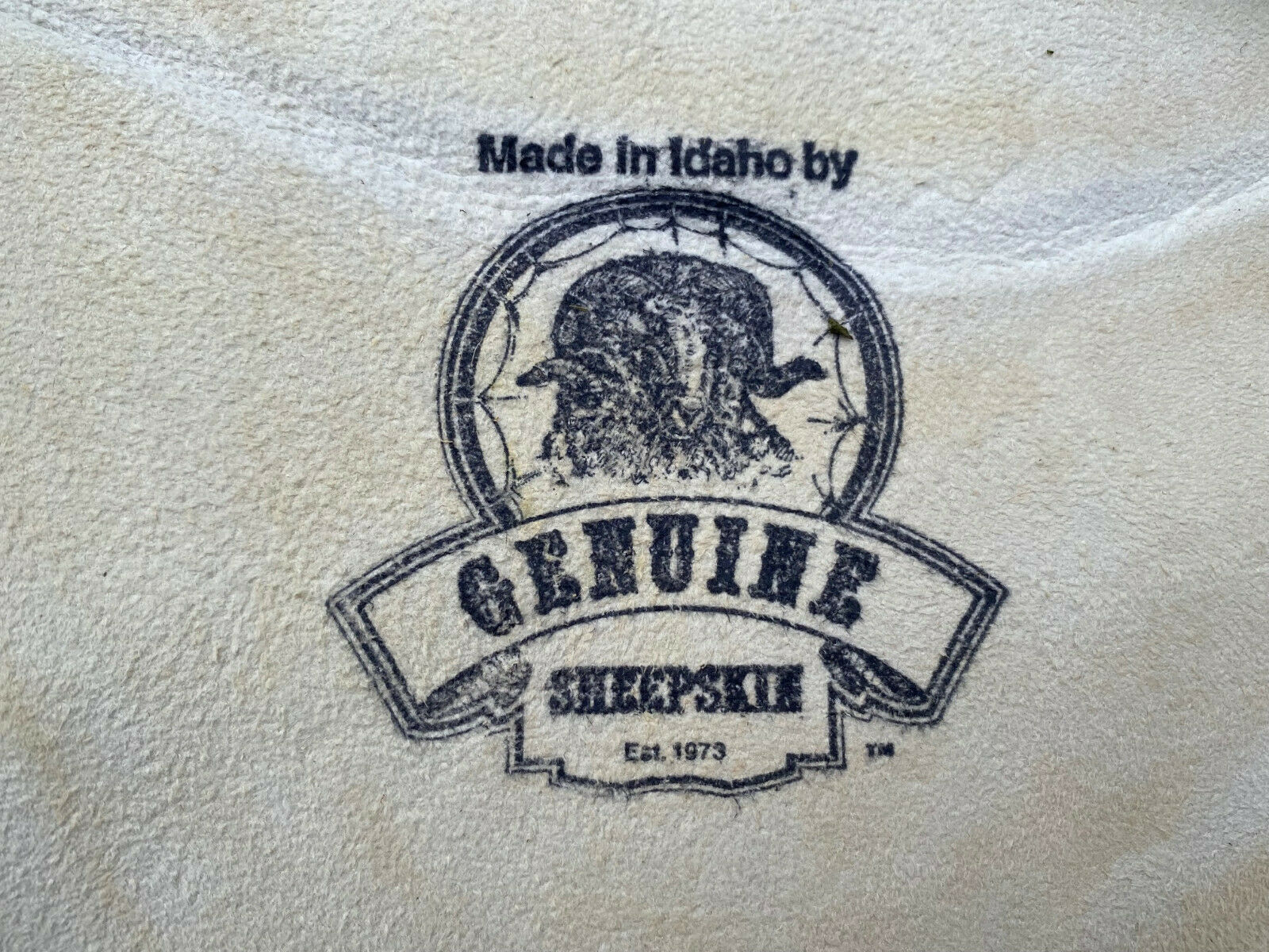 Genuine Sheepskin Saddle Cover Cushion for ENGLISH Saddle - Fresh Stock Dated December 2025