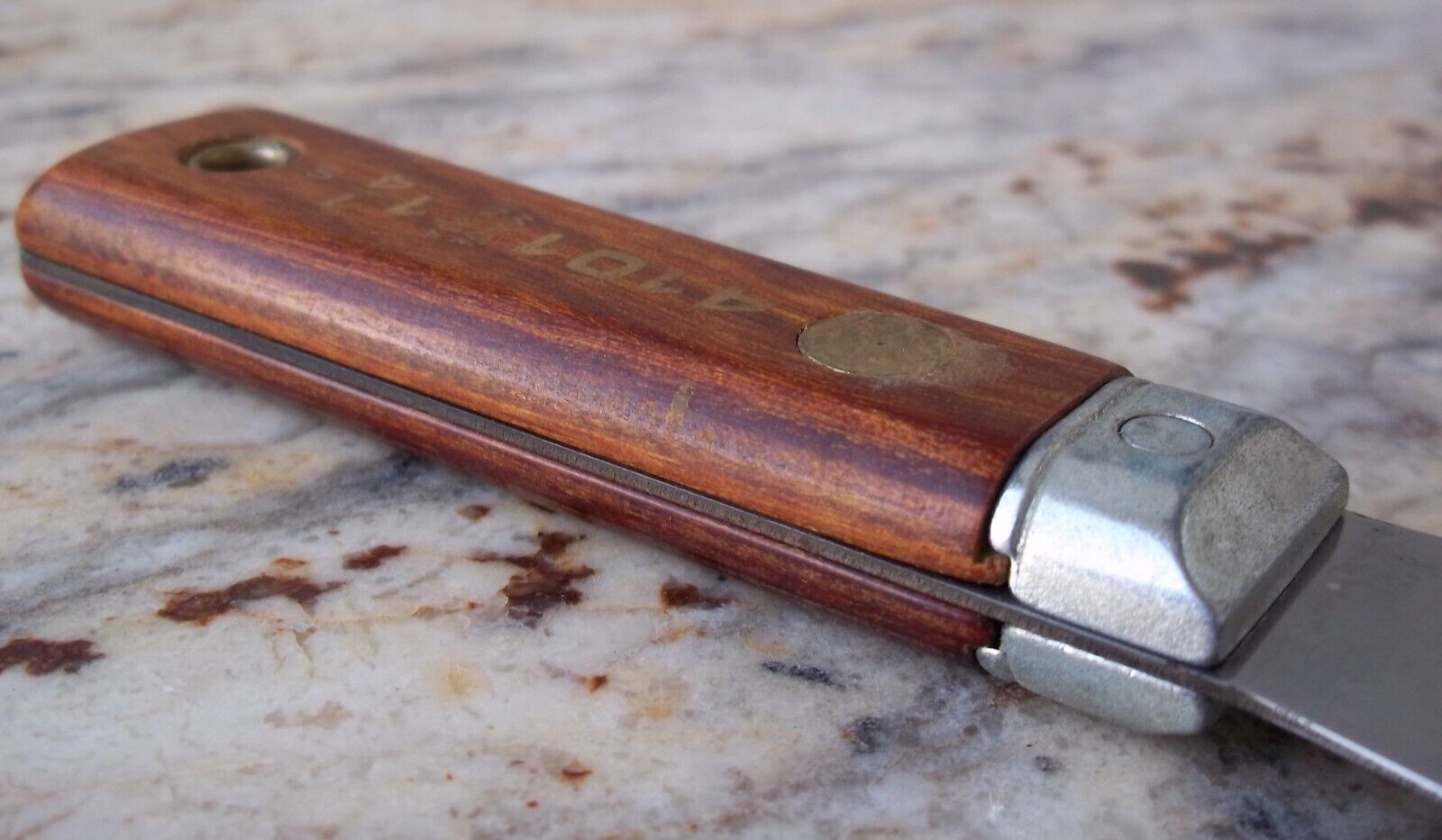 Vintage Red Devil Wood Stiff Blade Scraper Putty Knife Professional #4101 NOS - Fresh Stock Dated February 2026