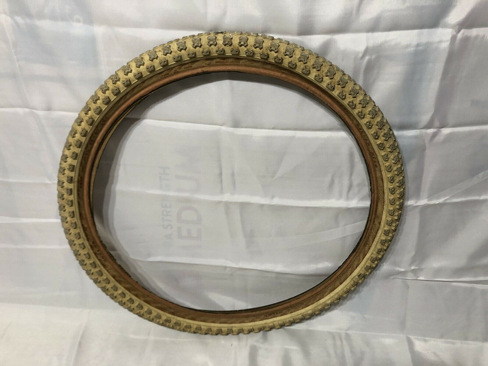 TIOGA MITSUBOSHI SILVER STAR COMP III 20 X 1.75 WHITE SINGLE TIRE OLD SCHOOL BMX - Fresh Stock Dated December 2025