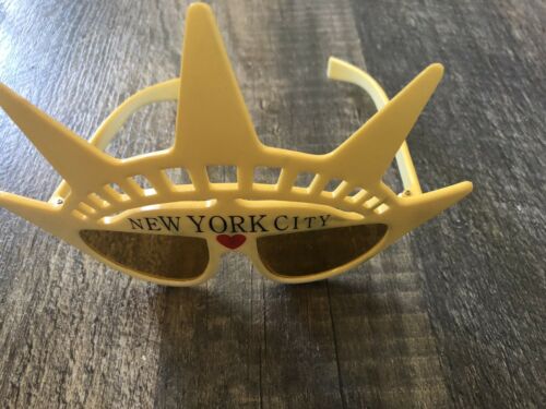 Statue Of Liberty USA SUNGLASSES. Vintage Originals. Early 1990s. Tourist. - Fresh Stock Dated February 2026