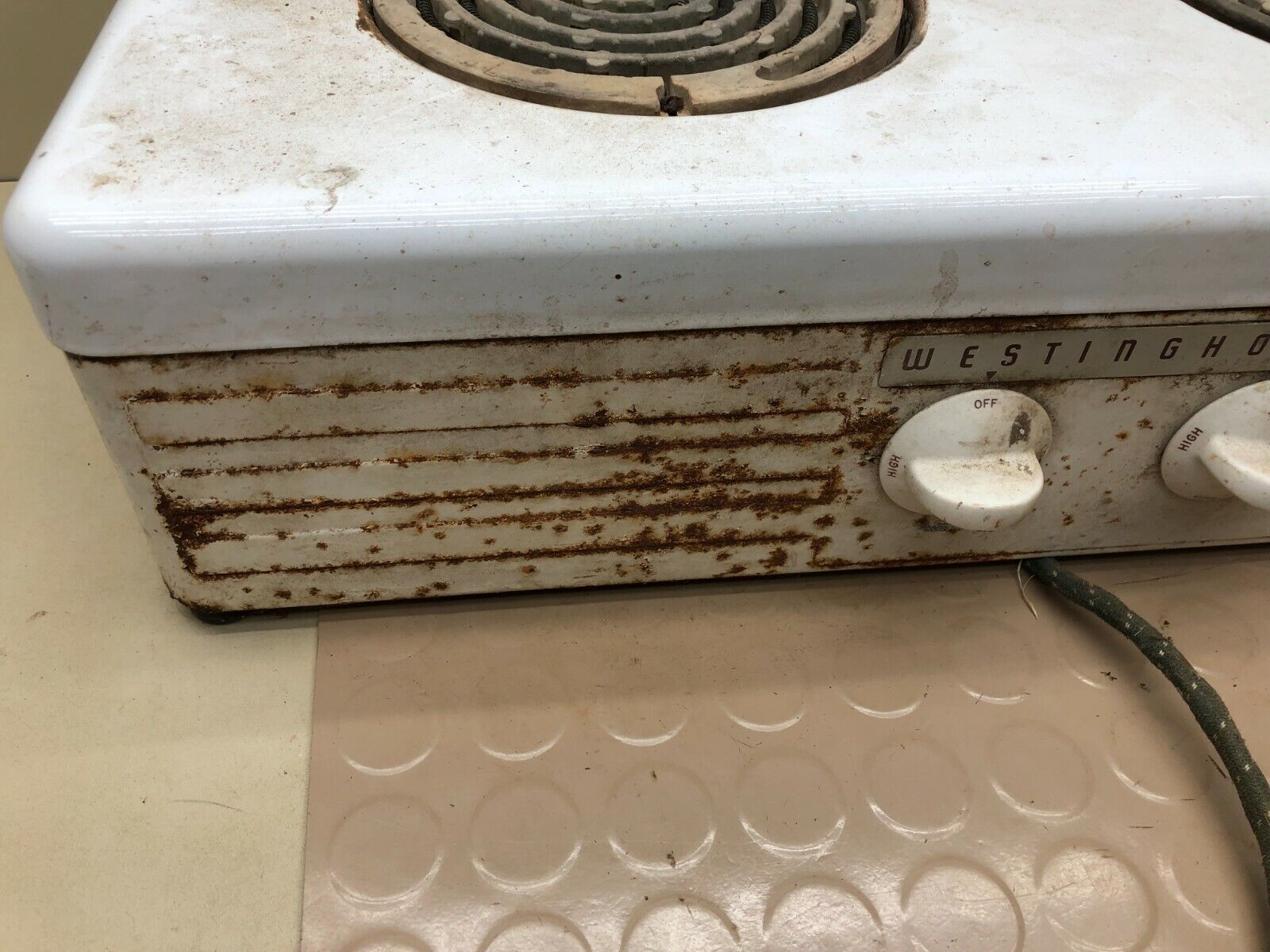 VINTAGE WESTINGHOUSE 2 BURNER ELECTRIC  WHITE PORCELAIN - Fresh Stock Dated February 2026