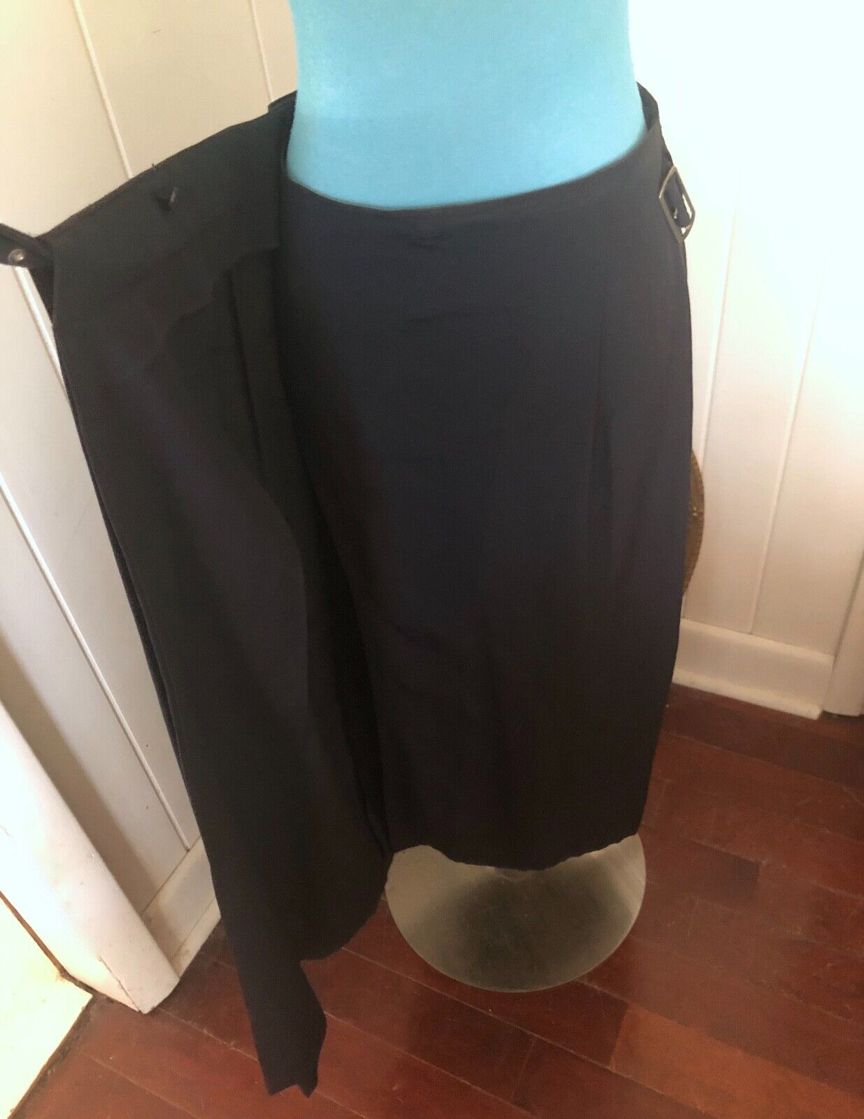 Stunning tailored Vintage 70s 80s Guy Laroche buckle silk black wrap skirt small - Fresh Stock Dated March 2026