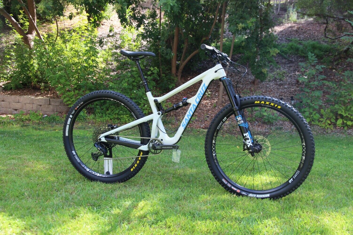 2019 Santa Cruz Hightower CC - Carbon Mountain Bike 29