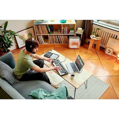 Native Instruments Komplete Kontrol M32 Compact Keyboard Controller - Fresh Stock Dated February 2026