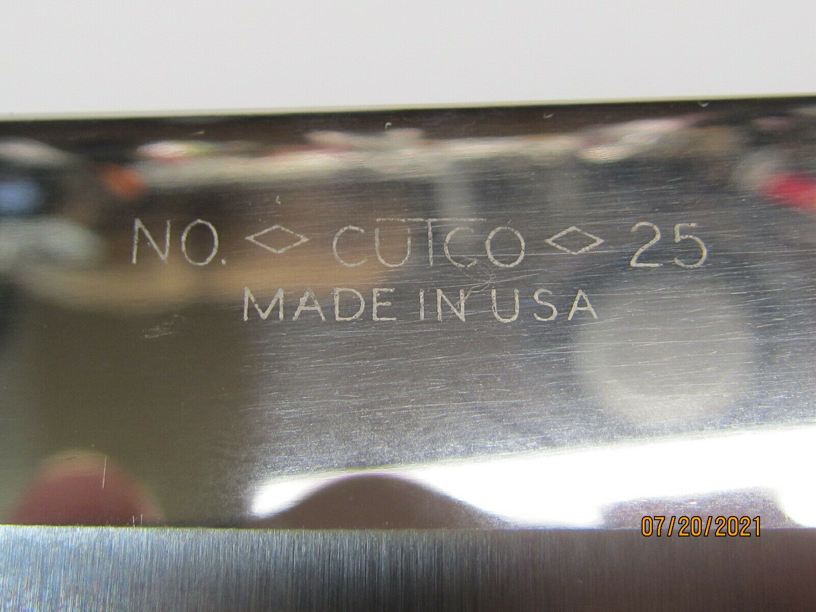 CUTCO NO. 25 CHEF'S KNIFE, EXCELLENT CONDITION, BROWN HANDLE - Fresh Stock Dated December 2025