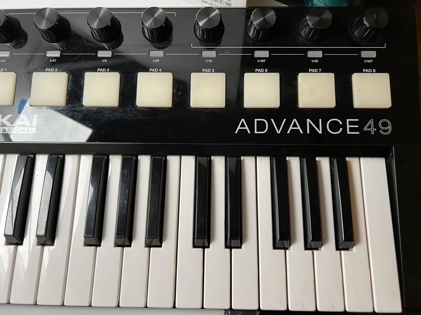 Akai Professional Advance 49 Virtual Instrument Studio Live Keyboard Controller - Fresh Stock Dated February 2026