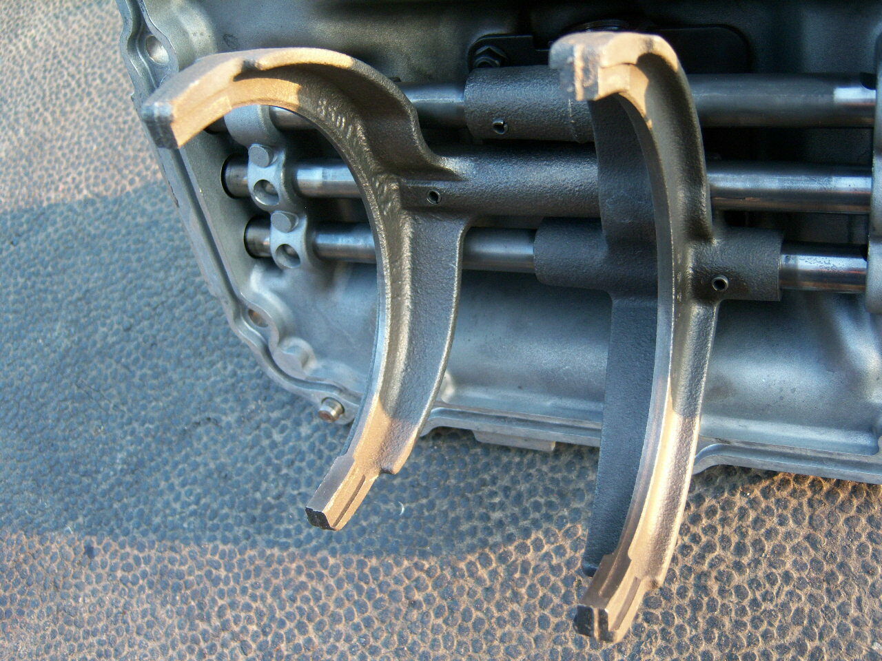 Ford F150 5 Speed M5R2 M5OD-R2 Shifter Top Base Assembly Forks 2WD 4WD 88 - 97 - Fresh Stock Dated December 2025