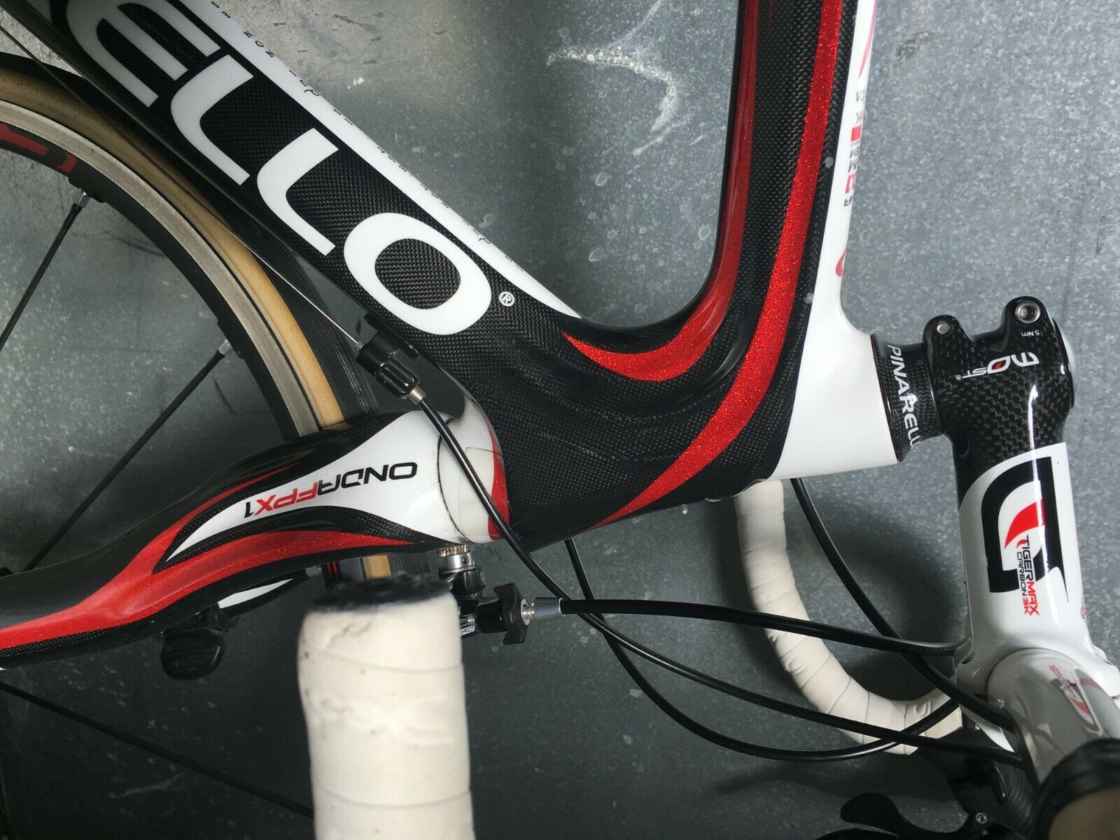 Dogma Pinarello, 60.1, Italian, 58cm, 00, Red, White Color!  FIzik Saddle - Fresh Stock Dated December 2025