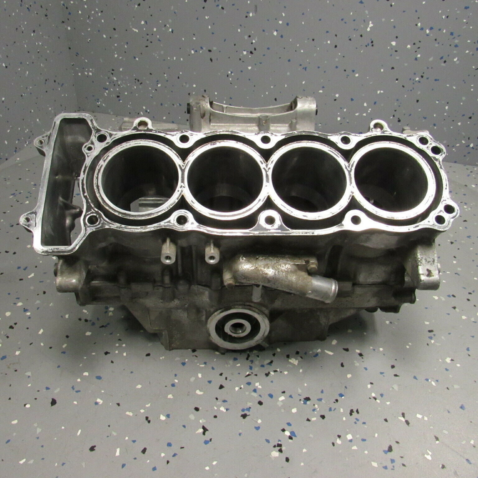 Engine Crankcase / Cases 98-99 CBR900RR CBR900 CBR 900RR Cylinder Block (919cc) - Fresh Stock Dated February 2026