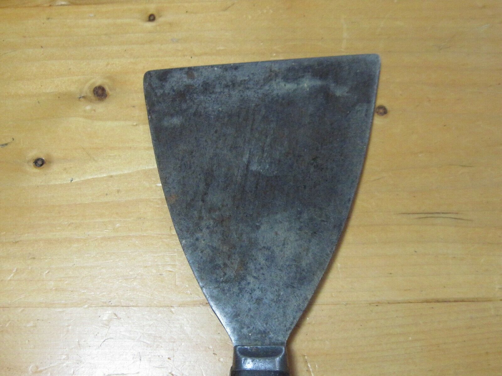 VTG SCRAPER PUTTY DRYWALL SEAM KNIFE 4904 E 4 HOOKER RUSSELL GREEN RIVER WORKS - Fresh Stock Dated February 2026