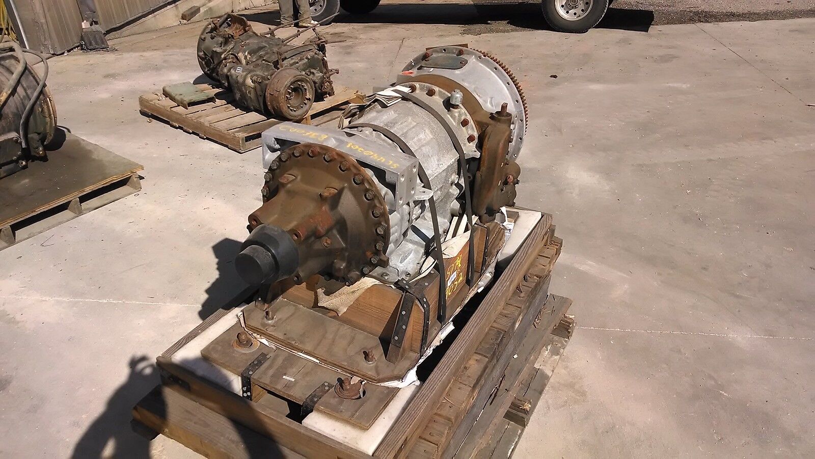 Rebuilt TRANSMISSION for M911 22.5 Ton 8x6 Military Truck DIESEL Oshkosh CLBT754 - Fresh Stock Dated December 2025