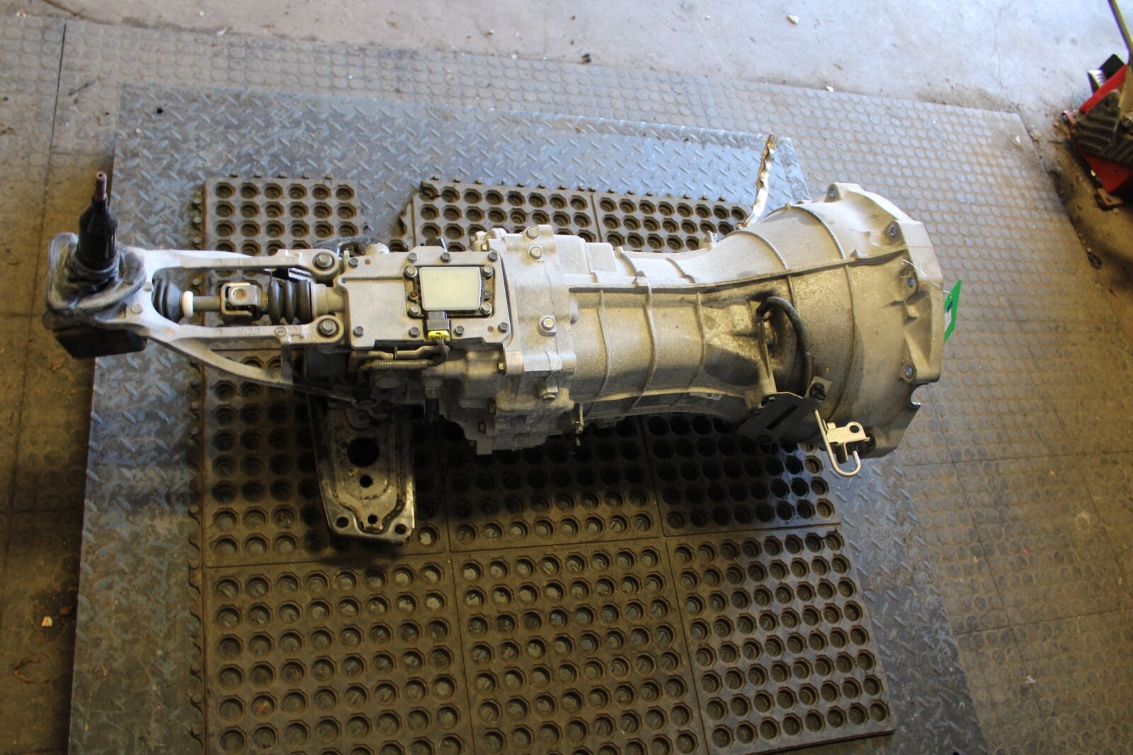 2009-2020 NISSAN 370Z 3.7L M/T MANUAL TRANSMISSION REV MATCH GEAR BOX OEM - Fresh Stock Dated February 2026