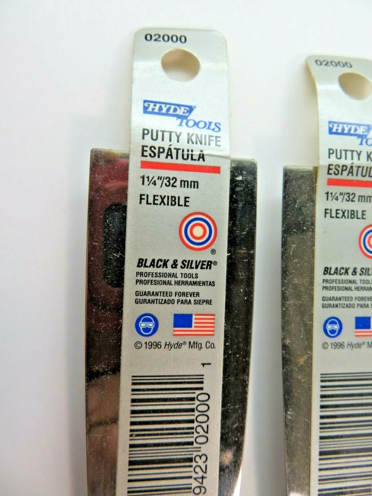 (2) HYDE Professional Putty Knives No 02000 Hyde Tools 1-1/4