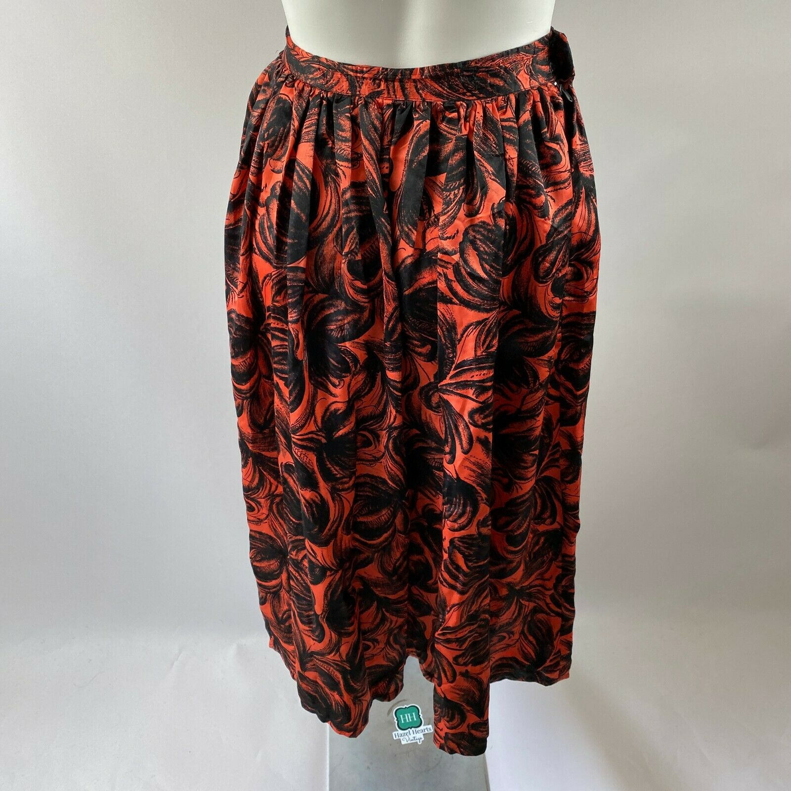 Vtg 60s Red Black Floral Abstract Print Hook Zip Skirt Silk Size XS/Small - Fresh Stock Dated February 2026