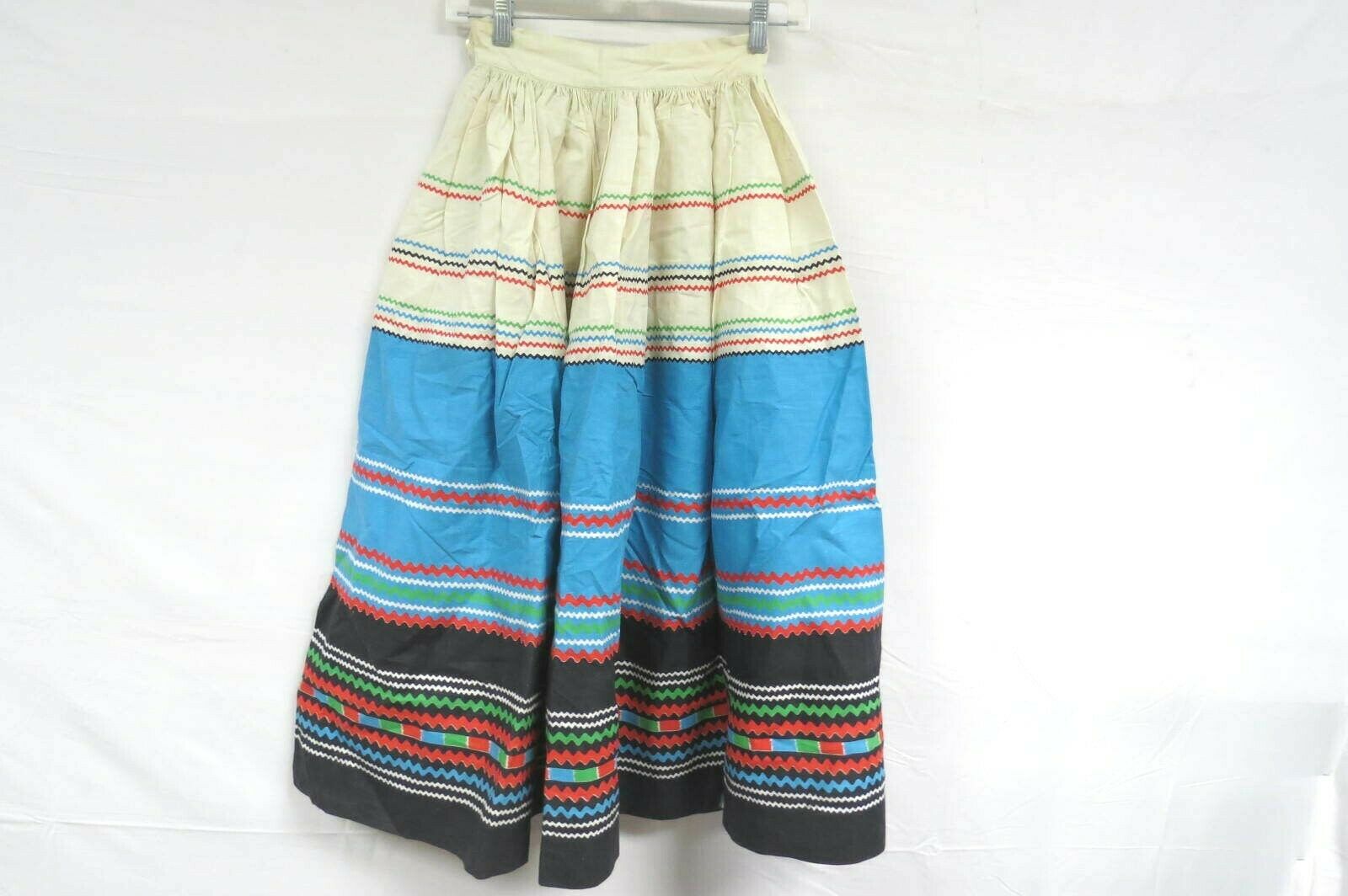 Vintage 50s Skirt Full Cotton Rik Rak Border Print Novelty Southwest Rockabilly - Fresh Stock Dated March 2026