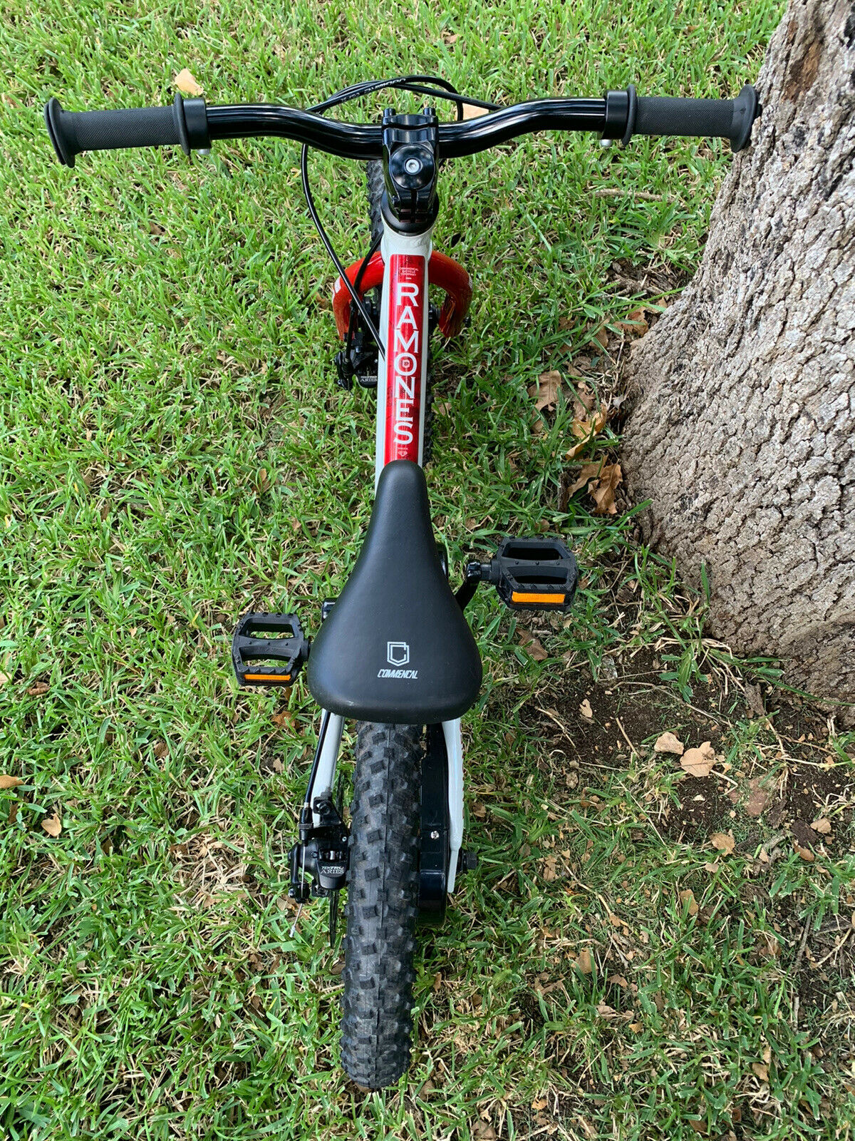 Preowned Kids 14” bike.   Commencal Ramones With Dual Mechanical Disc Brakes! - Fresh Stock Dated February 2026