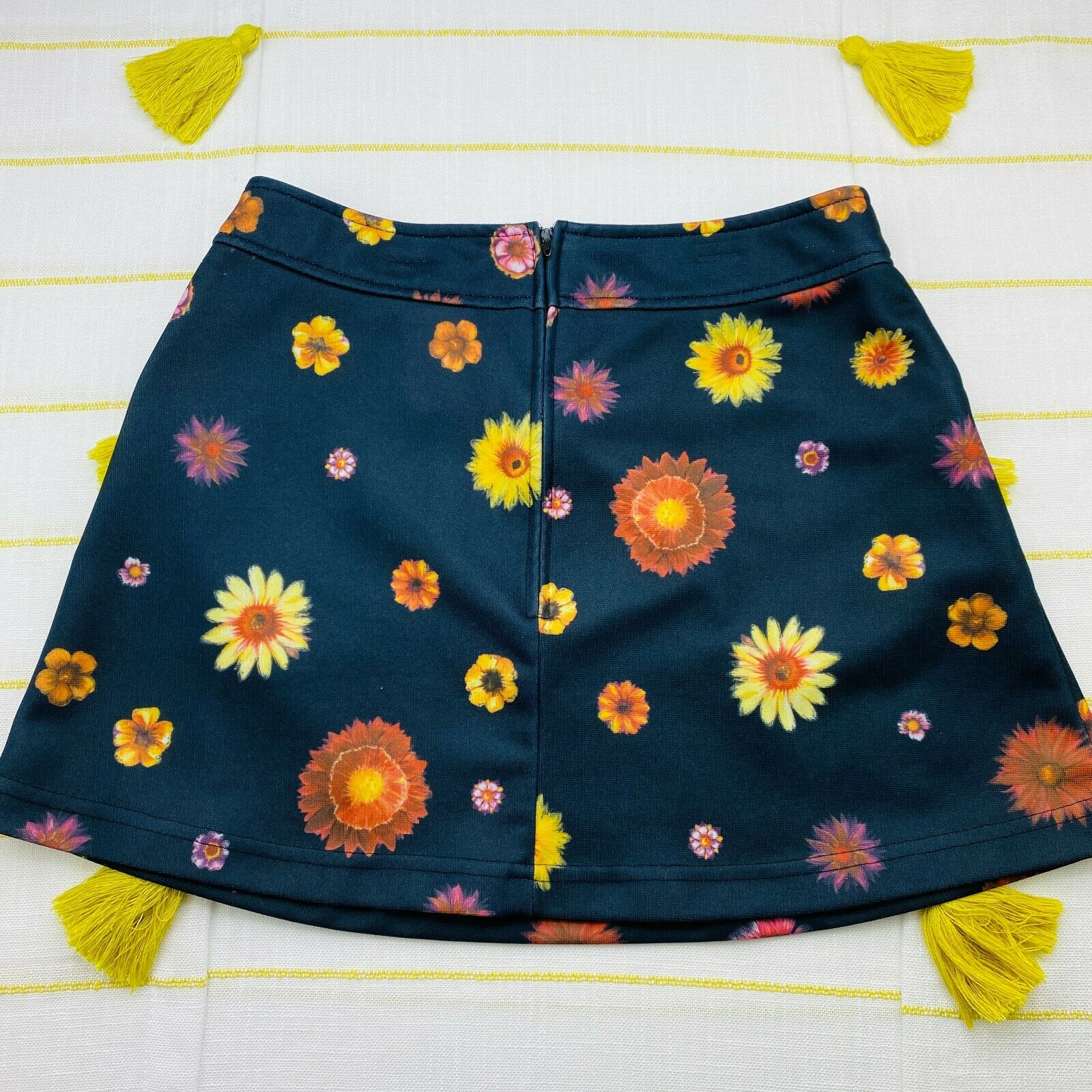 Vintage 90s Daisy Mini Skirt Womens Small Junior 7 A-Line Stretch Clueless Y2K - Fresh Stock Dated December 2025