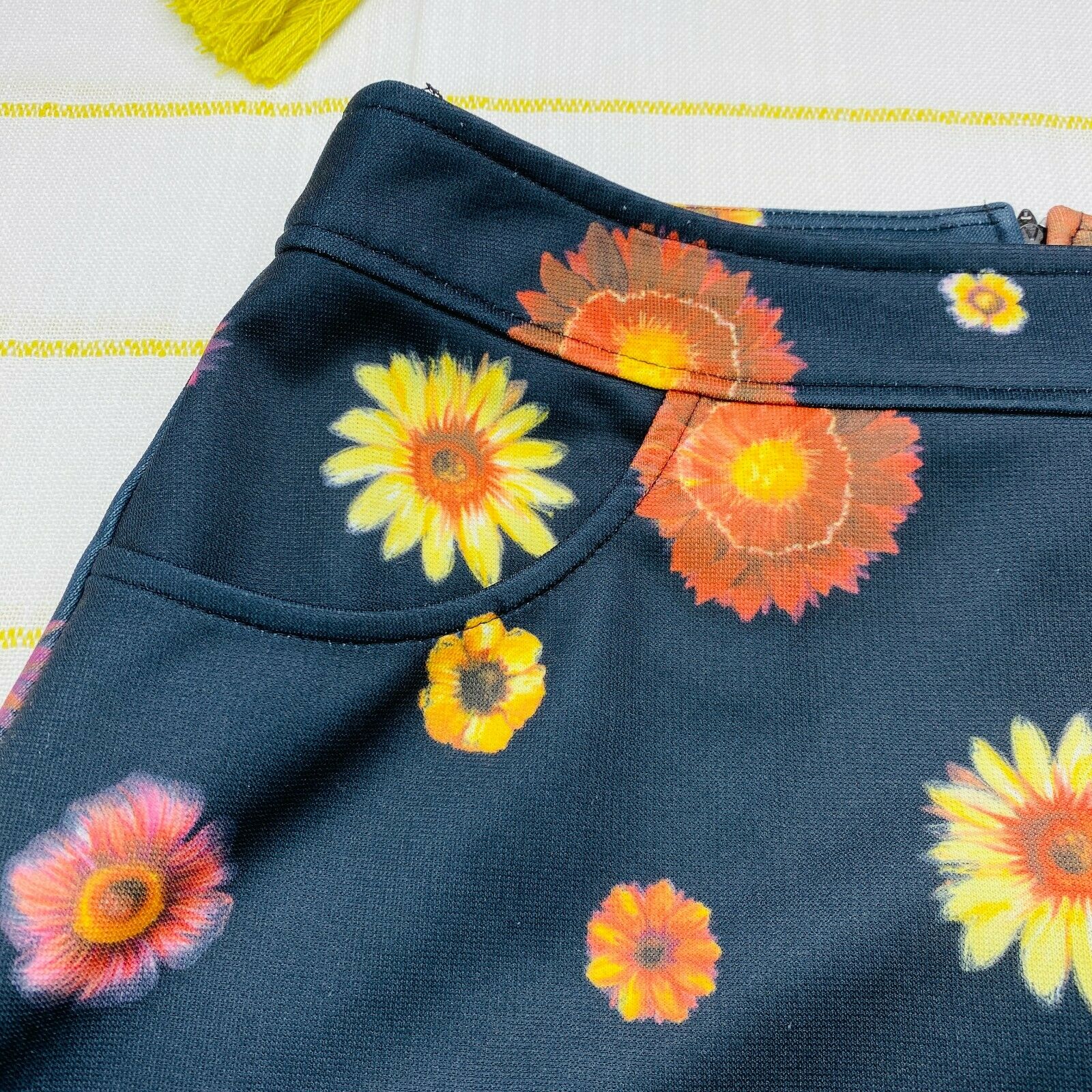 Vintage 90s Daisy Mini Skirt Womens Small Junior 7 A-Line Stretch Clueless Y2K - Fresh Stock Dated December 2025