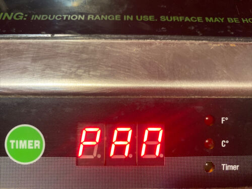 Vollrath 59500P Mirage Pro Countertop Induction Cooker 120-V 1800-Watts NICE - Fresh Stock Dated December 2025