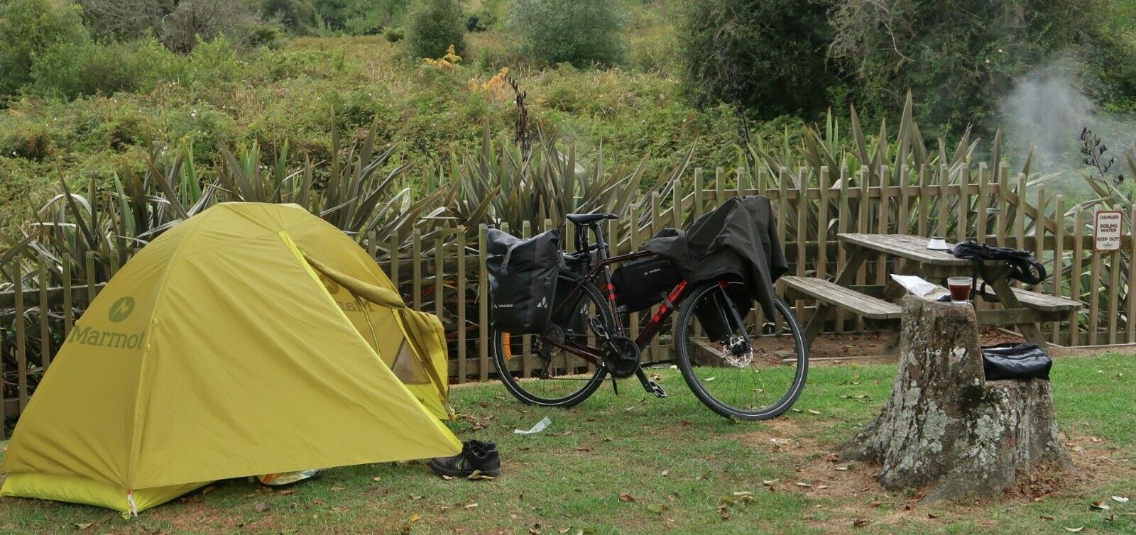 Trek Checkpoint SL 5, Shimano PD8140 Pedals, Schwalbe Mondial Touring Tires - Fresh Stock Dated February 2026