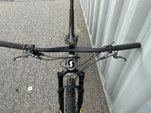 2020 Scott Spark RC Pro XTR /Industry Nine Ultralite 250/ Syncros Bars MTB Large - Fresh Stock Dated February 2026