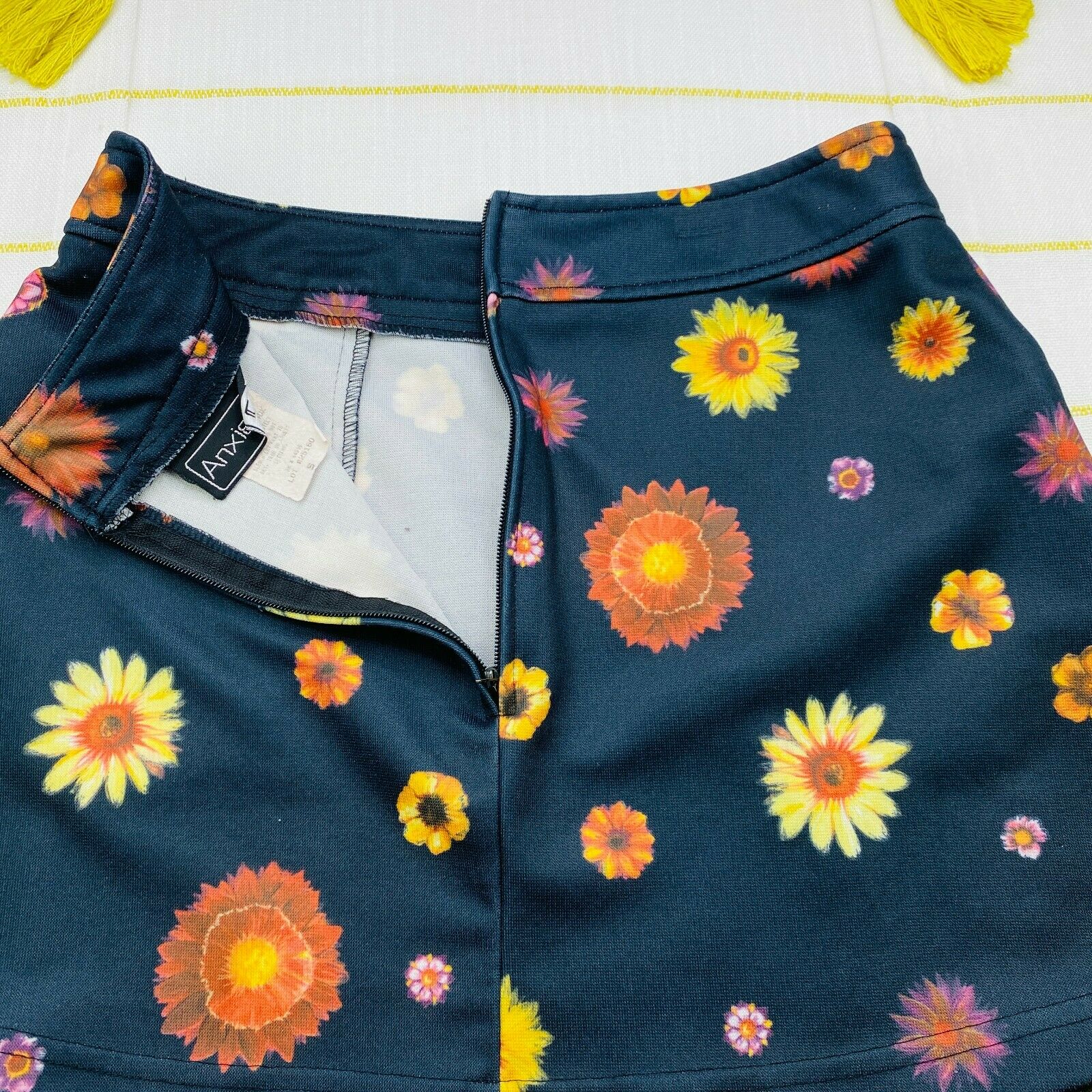 Vintage 90s Daisy Mini Skirt Womens Small Junior 7 A-Line Stretch Clueless Y2K - Fresh Stock Dated December 2025