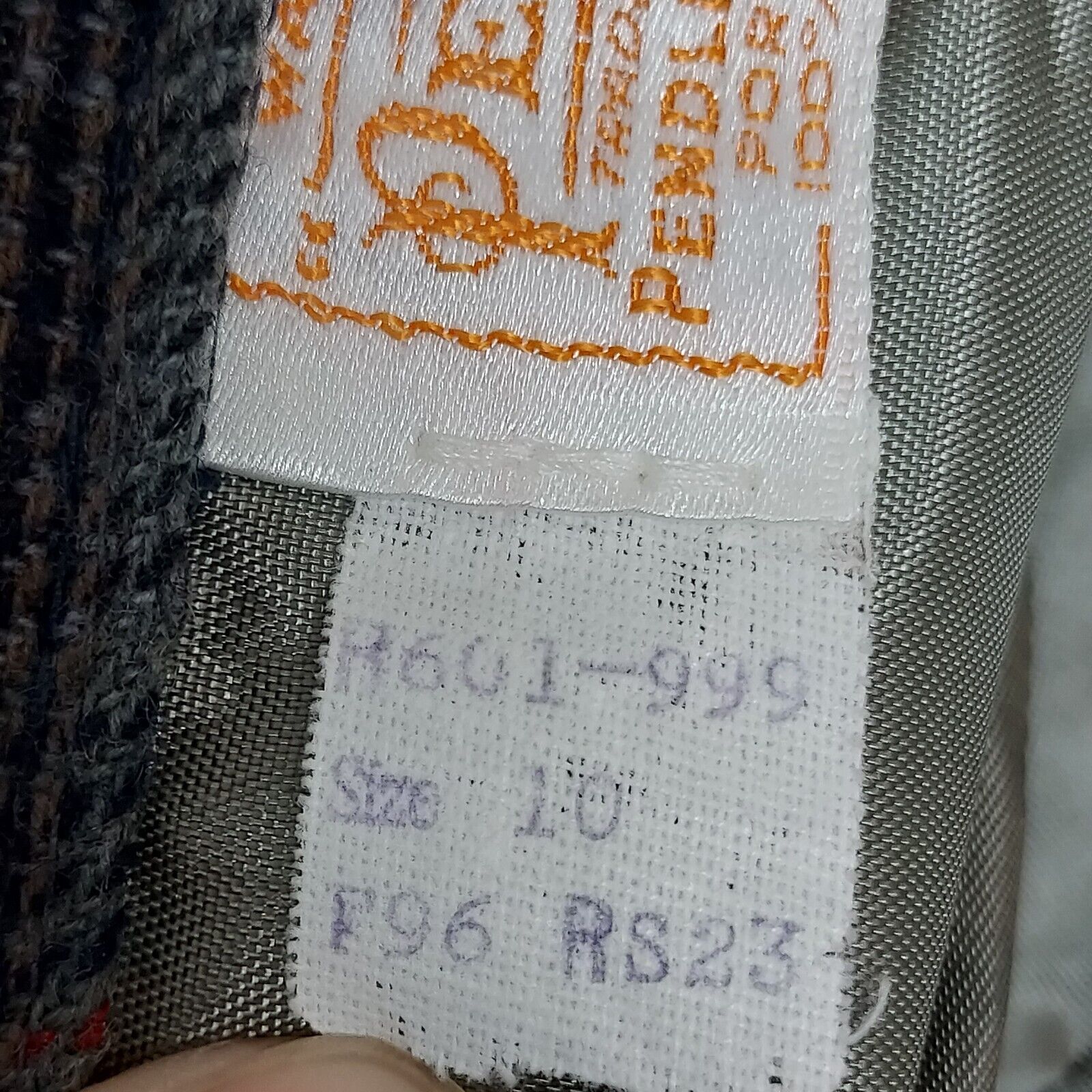 1970's Vintage Pendleton Women's 10 Gray Blue Plaid Wool Pockets Skirt - Fresh Stock Dated March 2026