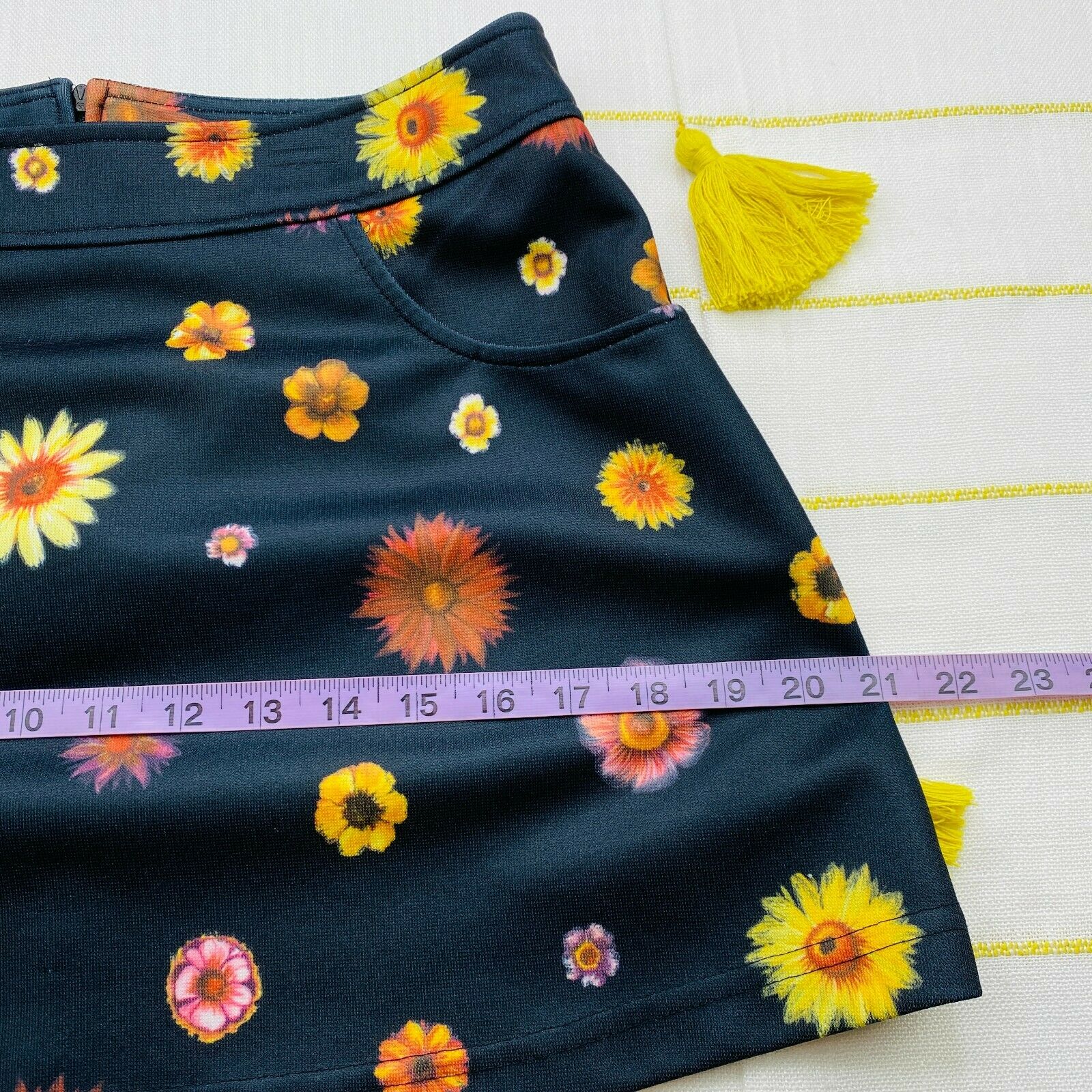 Vintage 90s Daisy Mini Skirt Womens Small Junior 7 A-Line Stretch Clueless Y2K - Fresh Stock Dated December 2025