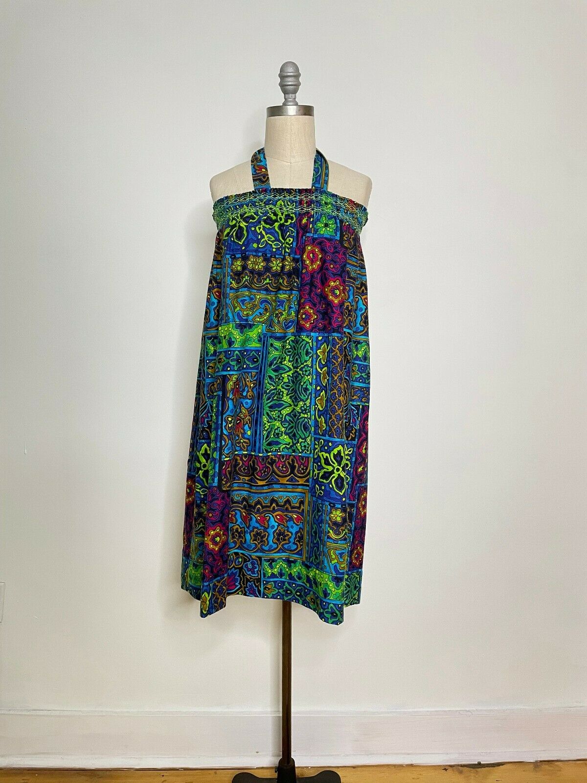 Vintage 60s 70s Hawaiian Tropical Convertible Skirt/Dress Size Small - Fresh Stock Dated February 2026