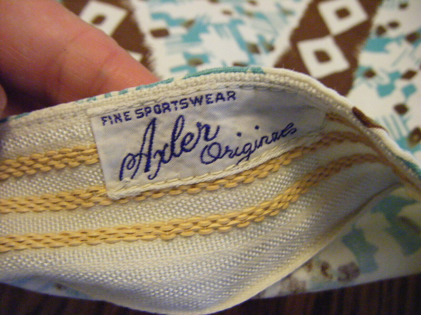 AXLER ORIGINALS Vtg 50s Novelty Printed Full Circle Skirt-Waist 22