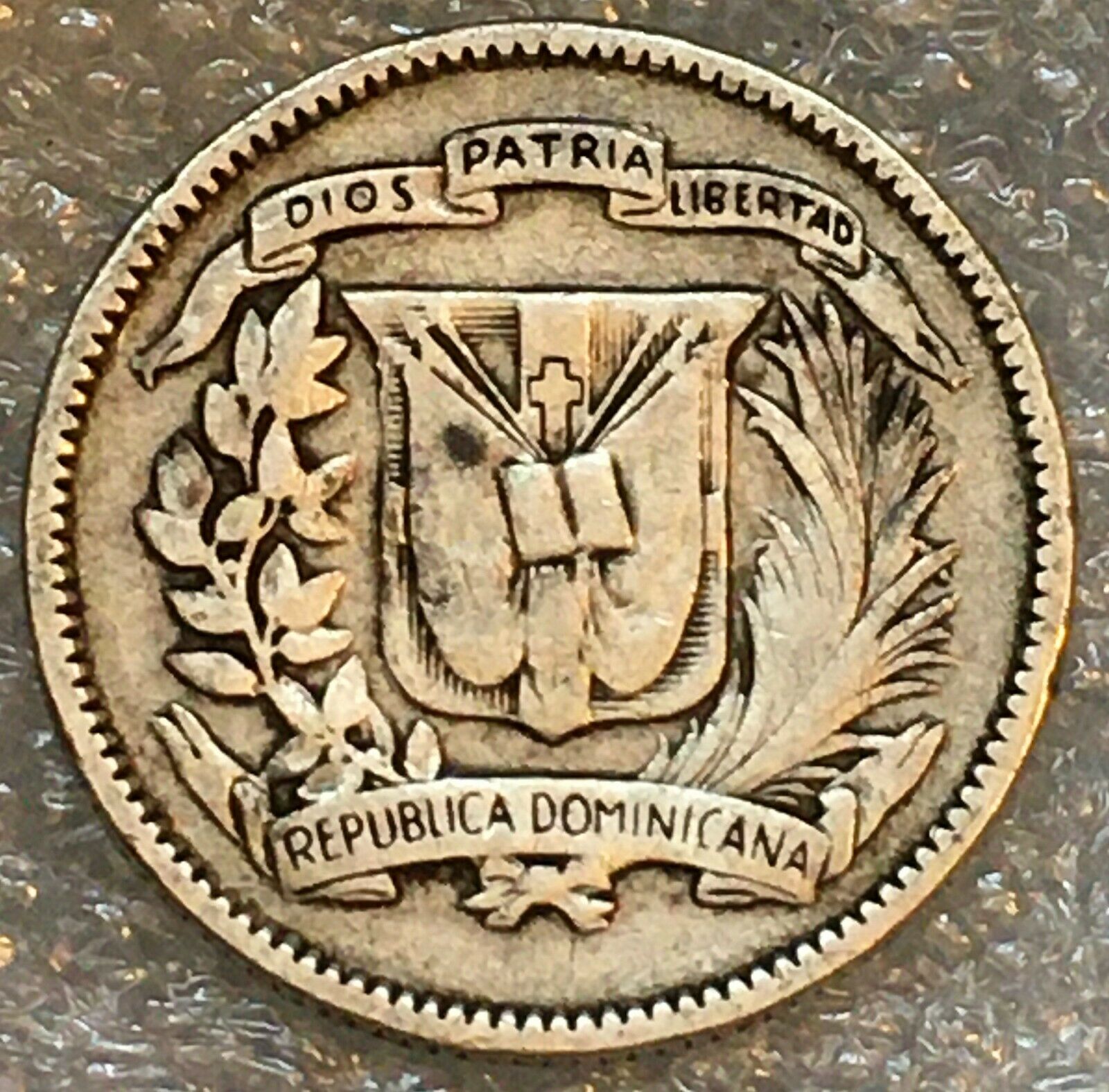 1961 Dominican Republic 🇩🇴 Silver 10  Centavos, Rare. free combined Shipping. - Fresh Stock Dated December 2025