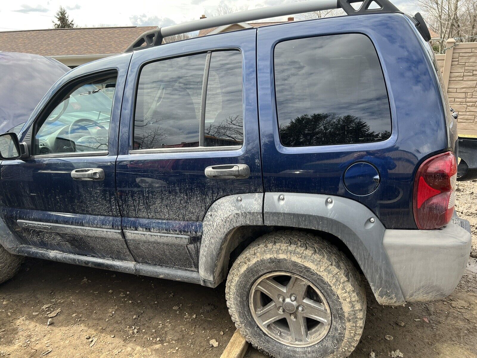 JEEP LIBERTY 3.7 4X4 MANUAL TRANSMISSION 97,000 MILES *FREE SHIPPING* 2006 ONLY - Fresh Stock Dated February 2026