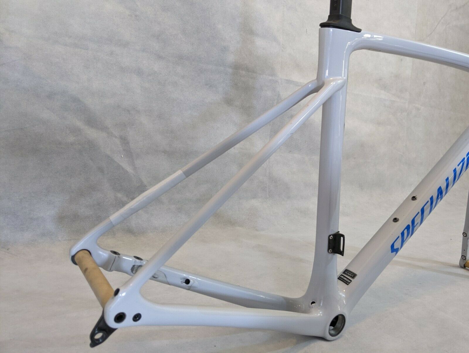 Specialized Roubaix 2019 56cm - Fresh Stock Dated February 2026