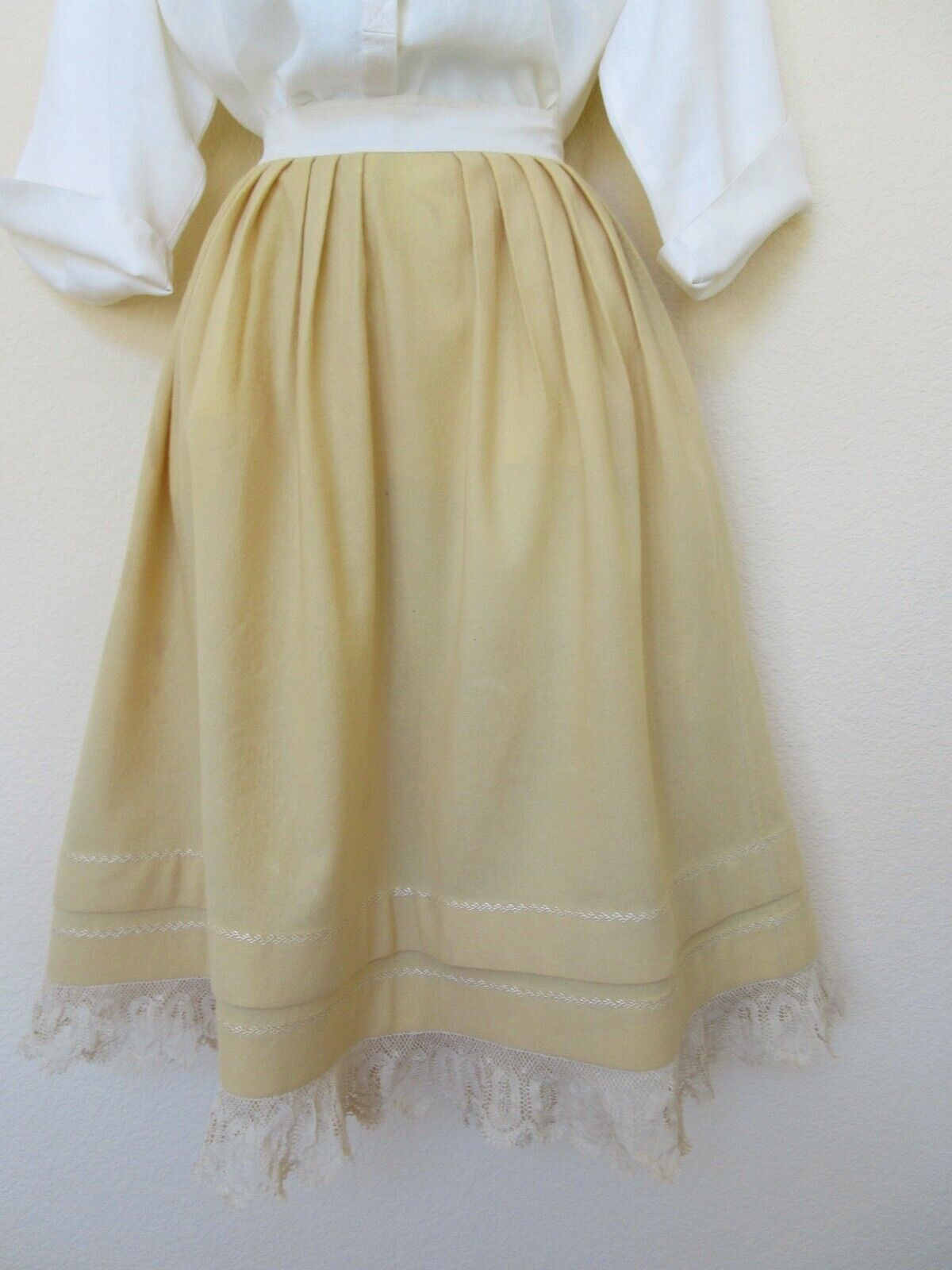 Antique Wool Skirt Handmade Torchon Bobbin Lace & Embroidery 21