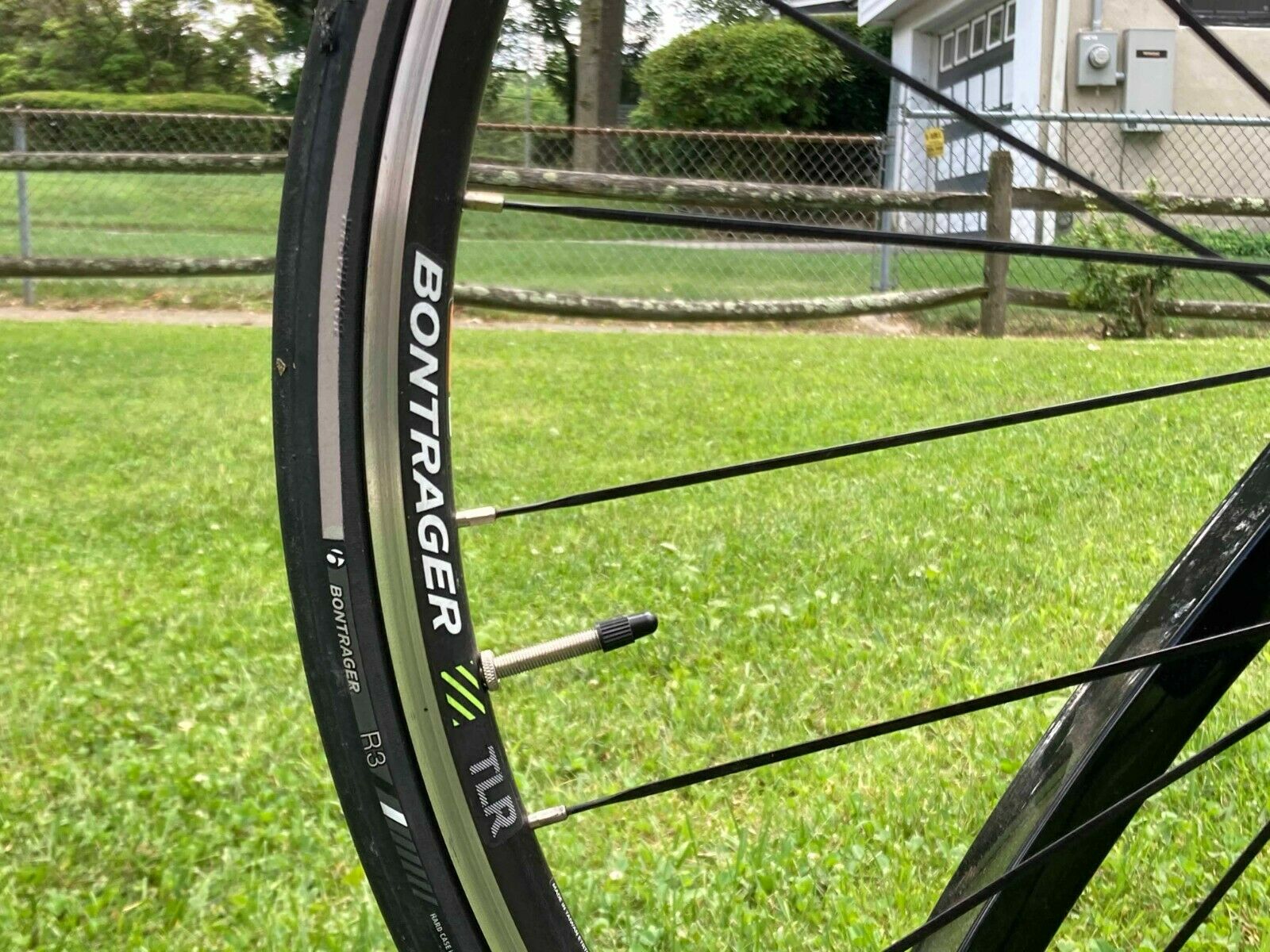 TREK EMONDA ALR 5 52 BLACK PEARL - Fresh Stock Dated February 2026