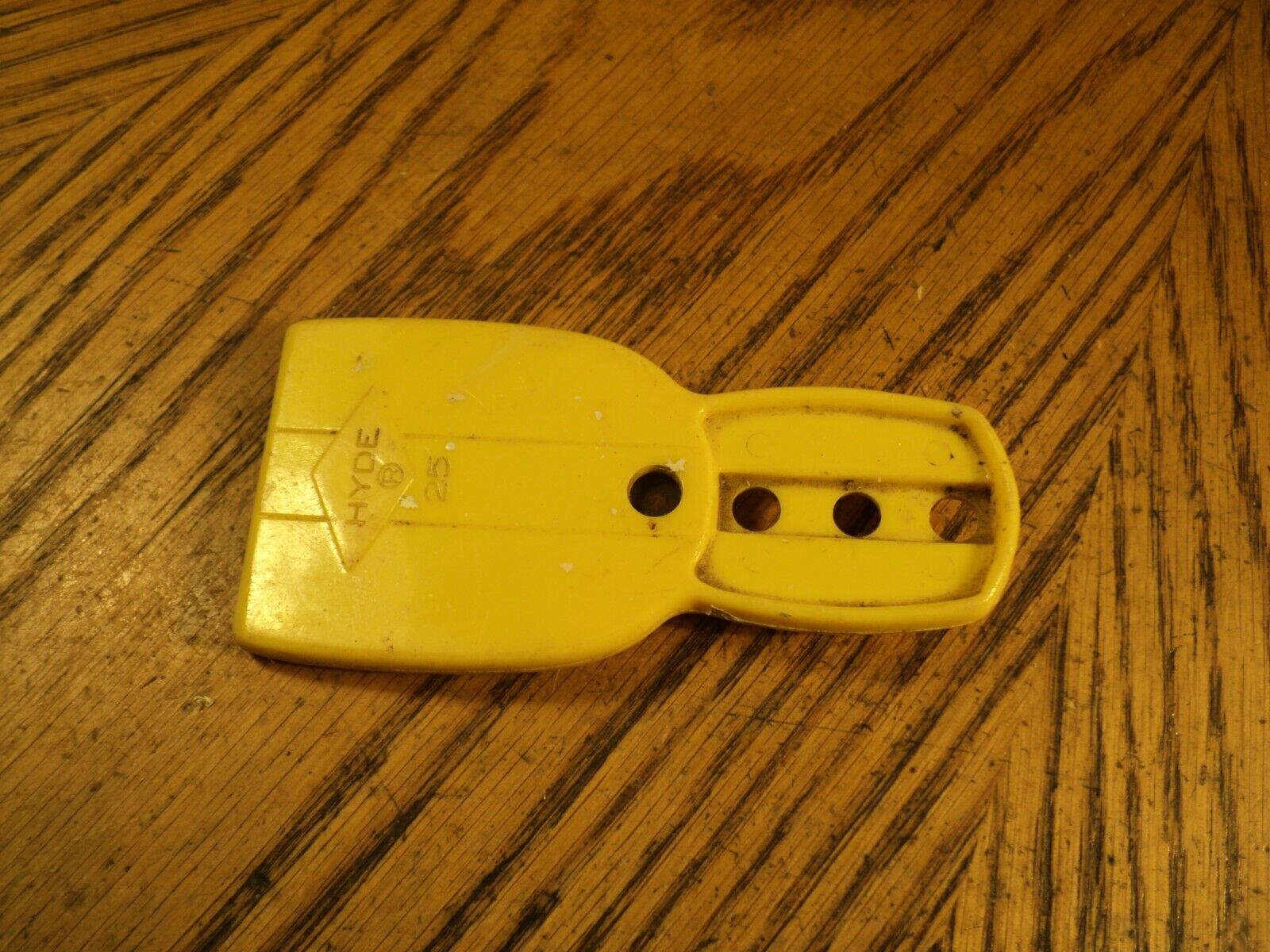 Vintage Hyde Plastic Paint Scraper Painting Tool No. 25  -   3-15/16