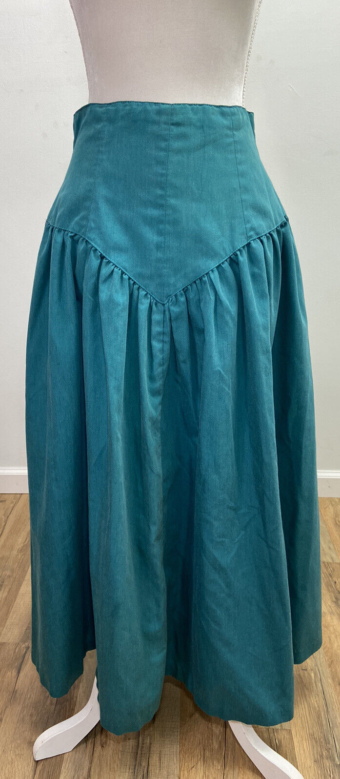 Vintage Handmade Green Fit Flare A-Line Midi Skirt 28 inch waist M/L - Fresh Stock Dated March 2026