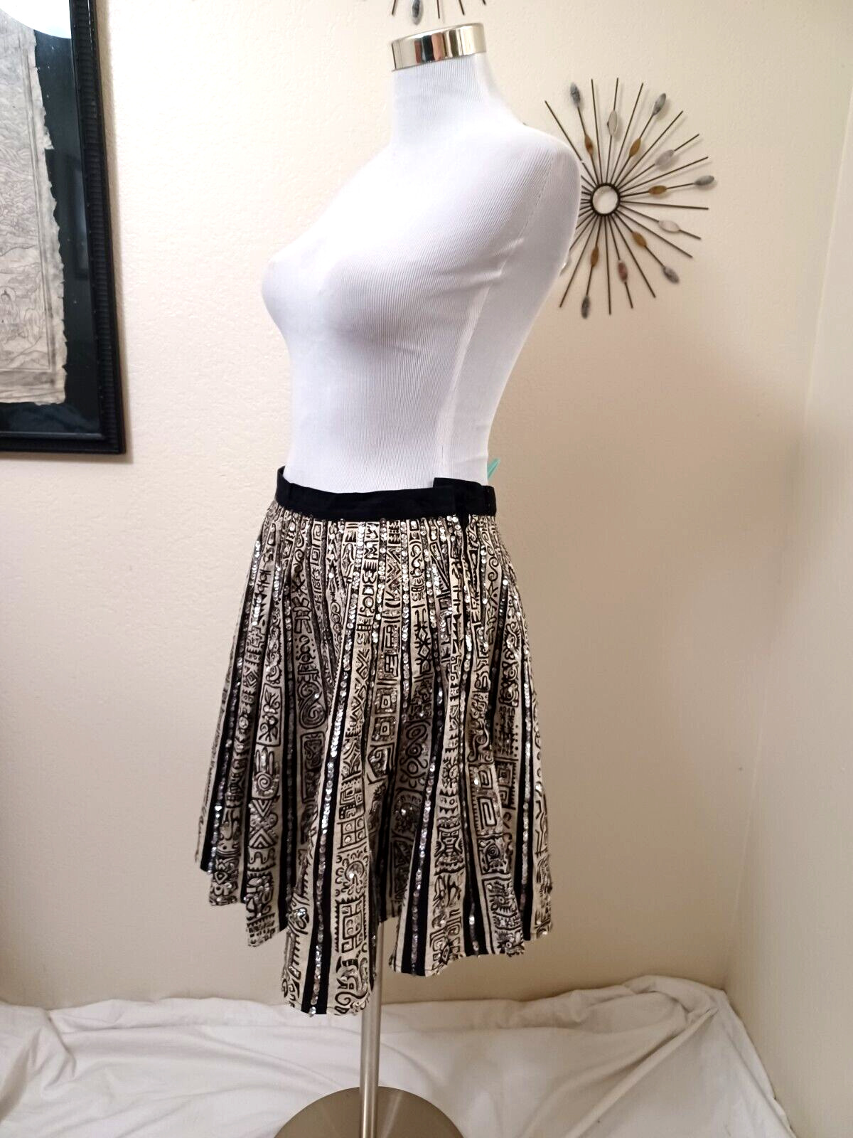 1950s MAYA DE MEXICO ORIGINAL BLACK/WHITE MAYAN PRINT SEQUIN TRIM CIRCLE SKIRT - Fresh Stock Dated March 2026