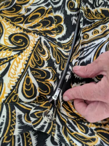 Vtg 50's Skirt full circle paisley geometric  midi mid century XS waist is 23