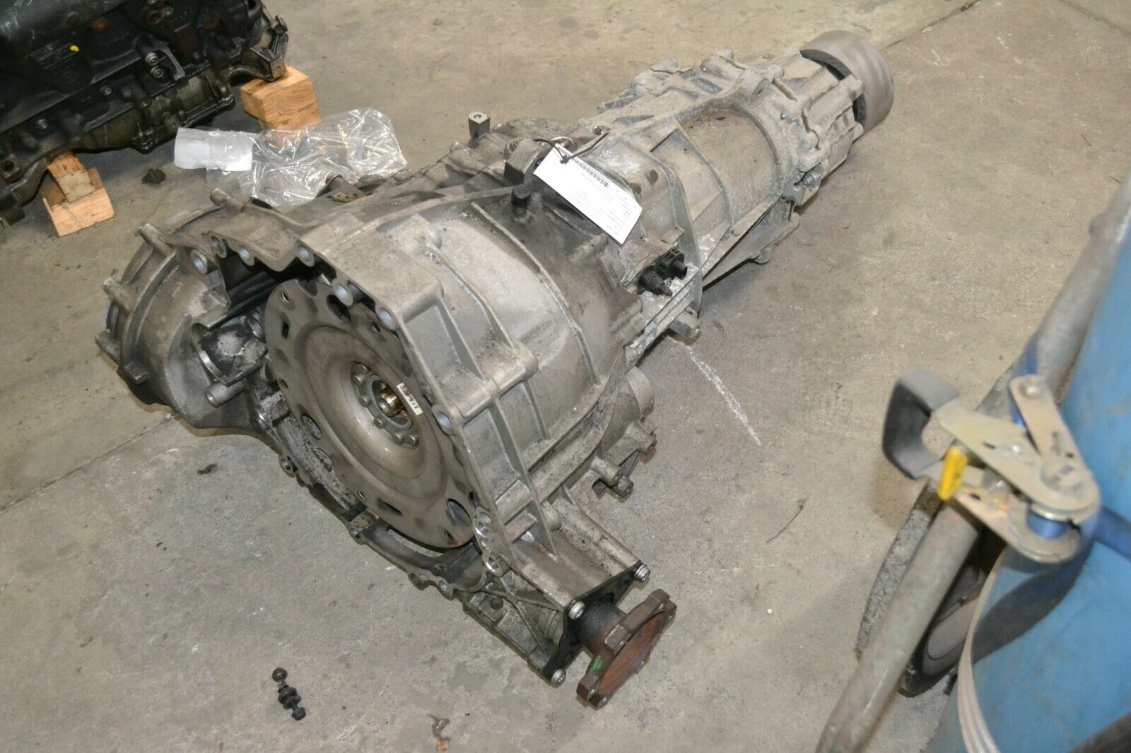 AUDI B8 A4 Quattro OEM 6 Speed Manual Transmission LLT 0B2 300 027B - Fresh Stock Dated February 2026
