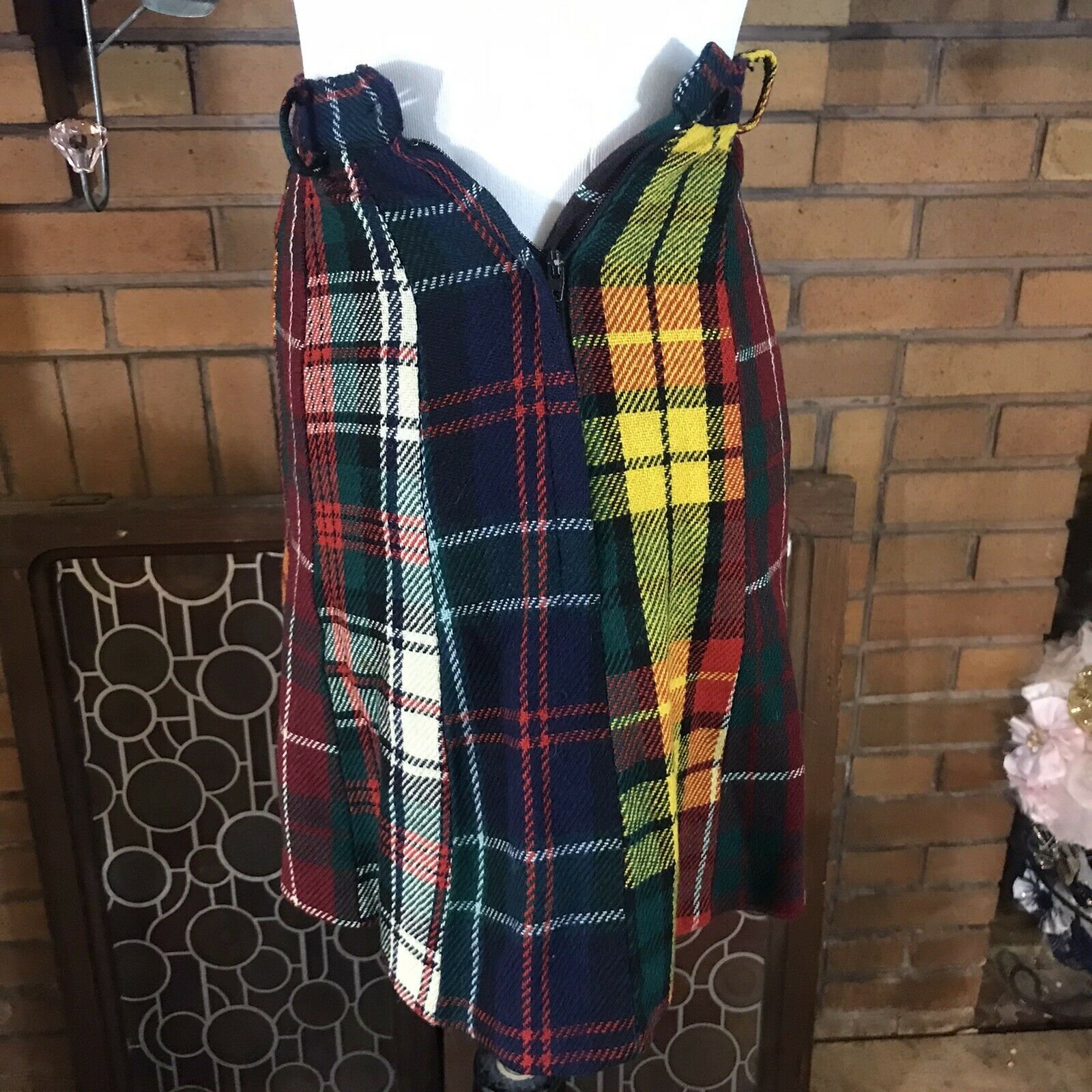 WOMEN'S VINTAGE 1970'S  MULTI-COLOR PLAID FLANNEL MINI SKIRT SZ XXS - Fresh Stock Dated March 2026