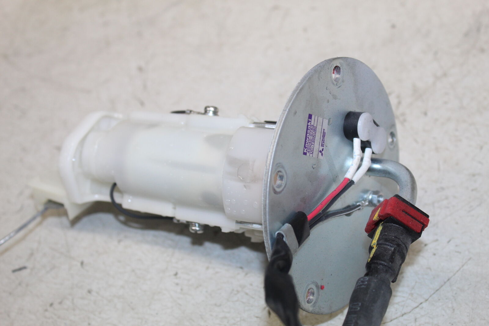 18-20 KAWASAKI NINJA 400 EX400 FUEL PUMP GAS PETROL SENDER UNIT - Fresh Stock Dated February 2026