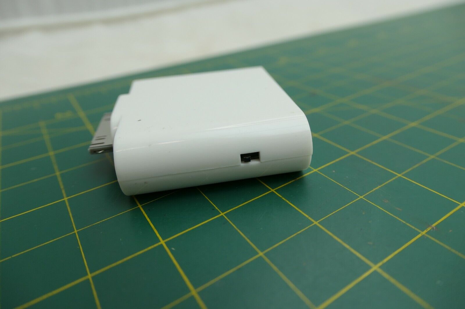 Apple Camera Connection Kit SD/USB to 30-pin iPhone  USED - Fresh Stock Dated February 2026