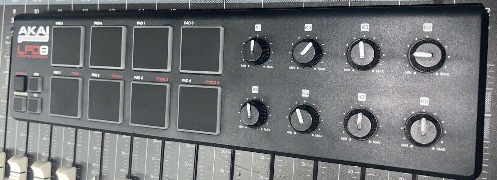 Akai Professional LPD8 USB-MIDI Pad Controller FREE SHIPPING - Fresh Stock Dated February 2026