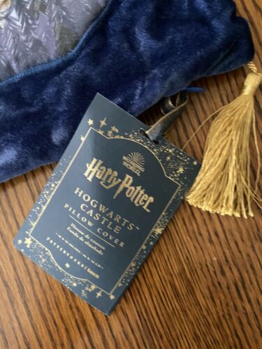 POTTERY BARN TEEN HARRY POTTER HOGWARTS Castle Pillow Cover - Fresh Stock Dated December 2025